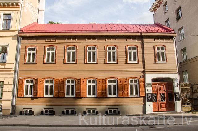 Raiņa un Aspazijas māja